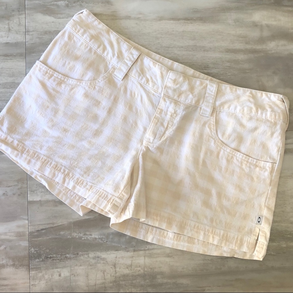 Oakley Shorts Size 9/10
